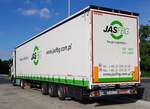 =Scania-Sattelzug des Logistikers JASFBG aus Polen rastet an der A 7 im Mai 2022