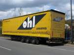 OHL Logistics Schmitz Sattelauflieger abgestellt in Herten 22.04.2012(Heckansicht)     