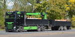 Meilicke Transporte GmbH mit einem DAF XF 480 Baustofftransporter (Selbstlader) mit Hänger am 26.09.22 Berlin Marzahn.