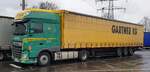 =DAF XF der Spedition GARTNER steht auf einem Rastplatz an der A 7, 04-2022
