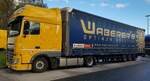 =DAF XF 480 der Spedition WABERER`S rastet an der A 3 im April 2023