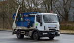 Recycling-Hof Berlin mit einem kleinen IVECO EUROCARGO EEV 120E18 Absetzkipper am 19.03.21 Berlin Weißensee.