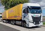 =Iveco-Hängerzug der Spedition PFLAUM rastet im Juli 2025 an der A 3