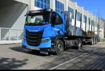 Iveco S-Way Sattelschlepper mit einer Ladung Stahl/Eisen in Biel am 01.03.2026