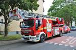 Feuerwehr Schwalbach IVECO Magirus DLA(K) 23/12 am 23.06.19 in Eschborn 
