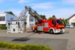 Feuerwehr Dreieich Sprendlingen IVECO Magirus DLK23/12 (Florian Dreieich 4-30-1) am 05.07.25 bei einen Fototermin. Danke für das tolle Shooting