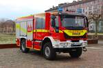 Feuerwehr Mainz Drais IVECO Magirus LF20 Kats (Florian Mainz 12/40) am 31.12.25 beim Silvester Abschwimmen 2025 in Mainz am Rheinufer