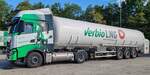 =Iveco Tanksattelzug von VERBIO-Gas steht zur Fahrerpause an der A 7, 07-2025