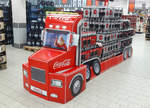 Der Coca-Cola Weihnachtstruck als Original und Modell.