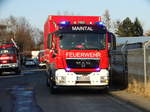 FF Maintal MAN TGS WLF (Florian Maintal 1/66/1) am 26.01.17 bei einen Großbrand in Maintal Bischofsheim 