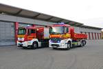 Main Taunus Kreis MAN TGS WLF (Florian Main-Taunus 2-66-2) mit AB Sonderlöschmittel und Feuerwehr Hofheim Taunus Mercedes Benz Arocs WLF (Florian Hofheim 1-66) mit AB Mulde am 09.11.18 bei einen