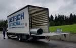 =MAN der Firma DIETRICH aus Kirchbichl steht zur Warenanlieferung in Mattsee, 09-2022