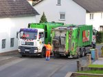 Begegnung von 2 Müllfahrzeugen in 36100 Petersberg-Marbach im April 2016