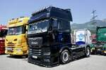 Eine schwarze MAN Zugmaschine am 20.6.26 bei der L�ndle Truckshow.