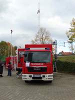 Katastrophenschutz Land Hessen MAN TGM Einsatzleitwagen2 des Wetterau Kreis am 03.10.17 in Bad Vilbel beim Tag der offenen Tür der Feuerwehr