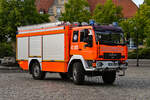 Hier zusehen gibt es den MAN 10.185 LAEC als R�stwagen (RW) der Feuerwehr Bad Schwartau/ Rensefeld.

Dieses Fahrzeug wird ausschlie�lich zur Technischenhilfeleistung einges�tzt. Aufgrund des auf dem Dach verstauten Schlauchboots wird dieses Fahrzeu ...