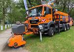 =MAN der  Die Autobahn GmbH  ausgestattet mit Frontbesen, gesehen beim Hessentag in Fulda, 06-2026
