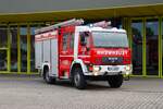 Feuerwehr R�sselsheim Bauschheim MAN LE 10.180 Magirus LF10/6 (Florian R�sselsheim 4/42) am 25.08.26 bei einen Fototermin.