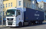 Sattelzug mit Containerträger mit MAN TGX 18.500 Zugmaschine am 01.03.21 Berlin Karlshorst.