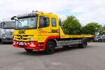 Mercedes Benz Atego 1324 Abschleppdienst Loosen am 14.06.26 bei einen Fototermin.