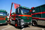 Ein MB Arocs mit Welakiaufbau von Riger Recycling am 27.6.26 beim Trucker Festival Interlaken.