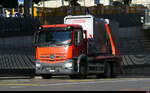 Mercedes Antos mit M�llcontainer unterwegs in Winterthur am 28.07.2026