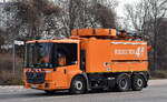 Diese relativ neuen MB ECONIC 2635 Abwasserspülfahrzeuge der Berliner Stadtreinigung (BSR BS034) sehen recht beeindruckend aus und tragen zu Recht die Bezeichnung  RÜSSELTIER , 23.02.23