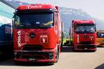 Zwei eActris H�ngerz�ge von Ottos am 27.6.26 beim Trucker Festival Interlaken.