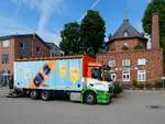 Mercedes-Benz, ACTROS-2530; bei der Zustellung von erfrischenden Getr�nken; 260618