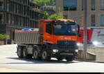 Mercedes Arocs Kipper unterwegs in Schaan am 30.04.2026