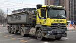 NADEBOR Recycling & Vertriebs GmbH mit einem MB ANTOS 1848 Sattelkipper am 17.03.22 Berlin Marzahn.