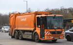 Eines von den vielen MB NGT-ECONIC 2628 Müllentsorgungsfahrzeugen mit Erdgasantrieb der Berliner Stadtreinigung (BSR/ MN 495) am 03.02.22 Berlin Marzahn.