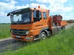 MB Atego 818 als Baustellenfahrzeug der Firma  VORWERK  an der MIDAL-Baustelle in 36100 Petersberg-Marbach, Juni 2013