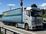Ein MB Actros Sattelzug von Streck Transporte am 5.9.25 beim Grauholz.