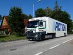 Mercedes-Benz, ACTROS-L-1845 von Raben-Group mit ACTION Auflieger entlang der B143 in Richtung V�cklabruck; 260720
