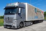 =MB Actros-Sattelzug von  ontour transport service  rastet im August 2026 an der A 7