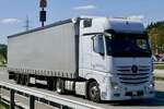 Ein MB Actros Sattelzug von Budi�in am 11.9.26 bei Grauholz.