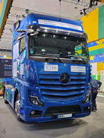 Im Bild ein Mercedes-Benz Actros L 1853, welcher im April 2026 auf der Messe in Hannover ausgestellt war.