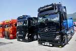 Eine MB Actros und Volvo Zugmaschine von WilliamMohring am 20.6.26 bei der L�ndle Truckshow.