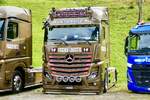 Eine weitere MB Actros L Zugmaschine von Fischer Logistik am 29.8.26 beim Diemtigtaler Truck Treff.