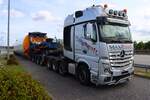 MAXI Kraft Schwertransporte Mercedes Benz Actros 4163 mit Rundbauteil am 05.09.26 an der A66 bei Hofheim