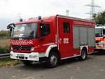 Feuerwehr Frankfurt Mercedes Benz Atego LF10 (Florian Frankfurt 19/43) am 28.10.17 im Bereitstellungsraum in Rödelheim wegen der Herbstabschlussübung der Jugendfeuerwehr