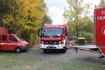 Feuerwehr Frankfurt Mercedes Benz Atego LF10/10 (Florian Frankfurt 19/43) am 27.10.18 bei der Herbstabschlussübung der Jugendfeuerwehr