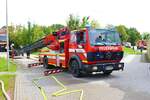 Feuerwehr Nidderau Mercedes Benz DLK am 13.08.23 in Hammersbach bei einer Übung