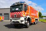 Berufsfeuerwehr Hanau Mercedes Benz Arocs 2642 Lentner GTLF (Florian Hanau 1-26-1) im Br�der Grimm Design am 07.06.26 beim Tag der offenen T�r der Feuerwehr Hanau
