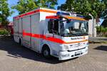 Mercedes Benz Atego 822 GW-Rettmat DRK OV Trebur Kreis Gro� Gerrau (RK GG 14/59) am 13.06.26 und am 18.05.25 in Stockstadt am Rhein und Wallerst�dten bei DRK Jubil�en