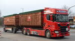 LCH Lausitzer Containerdienst Holzhausen GmbH mit einem Scania Abrollkipper + Hänger am 03.02.22 Berlin Marzahn.