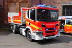 VW Werkfeuerwehr Baunatal Scania 420P WLF (Florian VW 01/66-2) mit AB-Pritsche und Magirus Aircore LUF am 18.04.26 beim Blaulichttag in Henschel Museum Kassel
