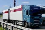 Ein Scania H�ngerzug von Planzer am 11.9.26 bei Grauholz.