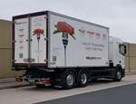 =Scania-Kühltransporter von ULMER FLEISCH pausiert auf der Rastanlage Grossenmoor im Juni 2021